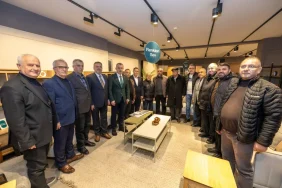 Tahir-Buyukakin-Zincirlikuyu-Esnafini-Ziyaret-Etti-featured