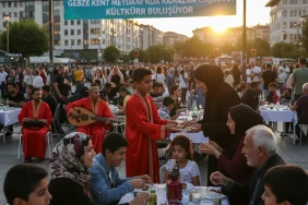 Gebze-Kent-Meydaninda-Ramazan-Coskusu-Kulturler-Bulusuyor-gemini