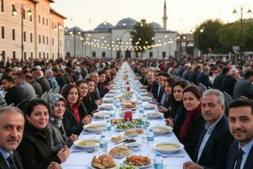 Gebzede-Bereket-Dolu-Sofralar-Binlerce-Vatandas-Bir-Arada-gemini